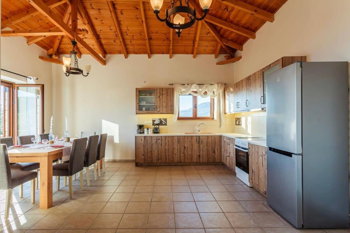 Mani Panoramic Seaviews - Luxury Summer Haven Lévktron Esterno foto